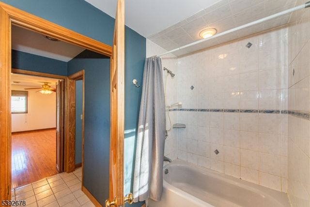 8 Tyler Pl, West Milford Twp., NJ 07421