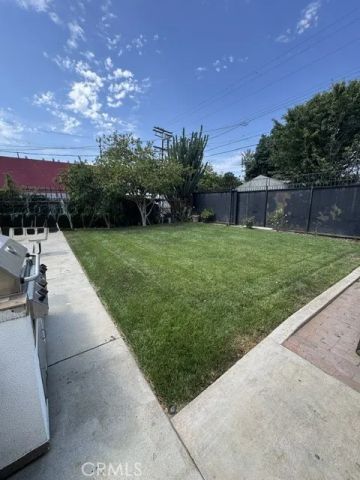 717 E 27th, Los Angeles, CA 90011