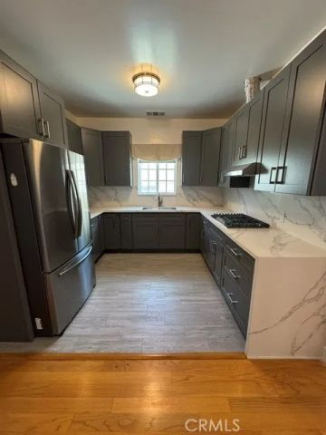 717 E 27th, Los Angeles, CA 90011