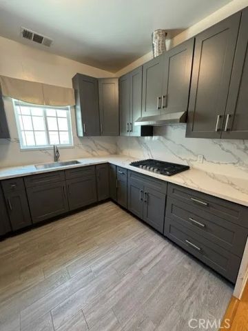 717 E 27th, Los Angeles, CA 90011