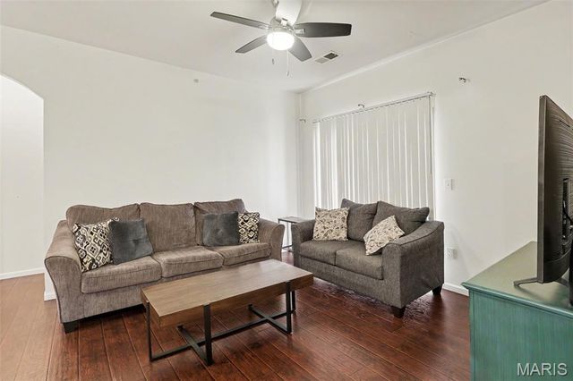 29 Kassebaum Lane 106, St Louis, MO 63129