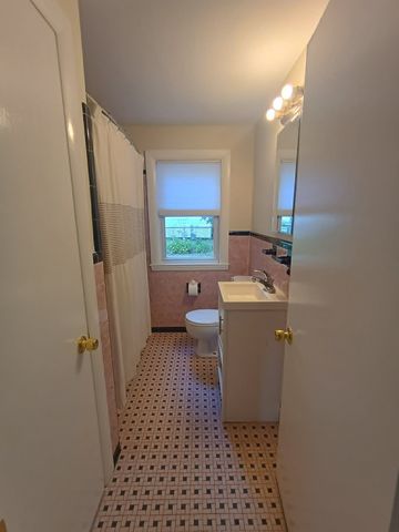 459 Appleton St H, Arlington, MA 02476