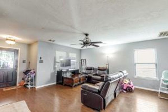 19507 Remington Bend Drive, Houston, TX 77073