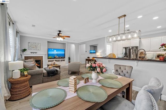 2608 2608 Intrigue Ln, Brentwood, CA 94513