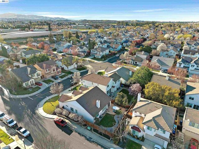 2608 2608 Intrigue Ln, Brentwood, CA 94513