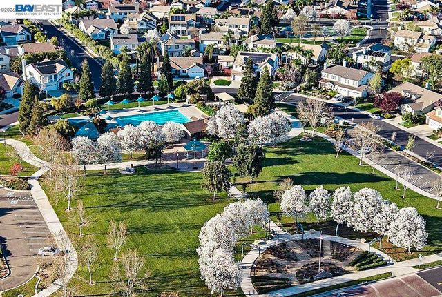 2608 2608 Intrigue Ln, Brentwood, CA 94513