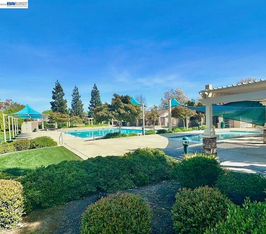2608 2608 Intrigue Ln, Brentwood, CA 94513