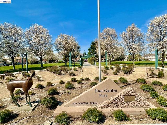 2608 2608 Intrigue Ln, Brentwood, CA 94513