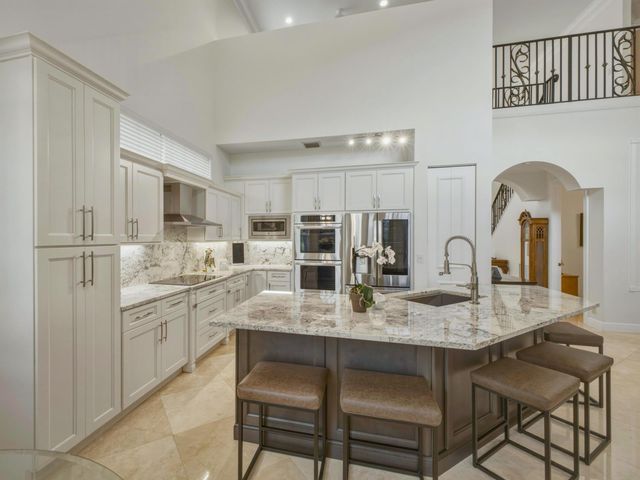 9814 Coronado Lake Drive, Boynton Beach, FL 33437