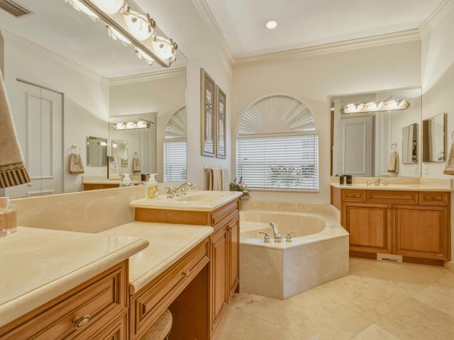 9814 Coronado Lake Drive, Boynton Beach, FL 33437