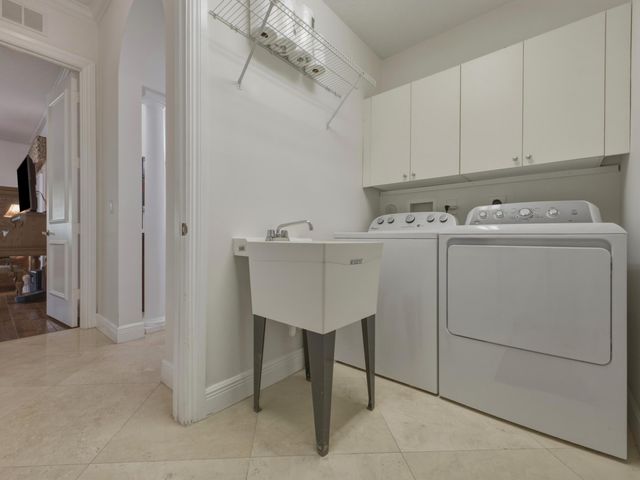 9814 Coronado Lake Drive, Boynton Beach, FL 33437