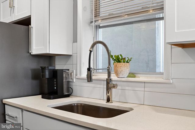 7 E FORT AVE, Baltimore, MD 21230