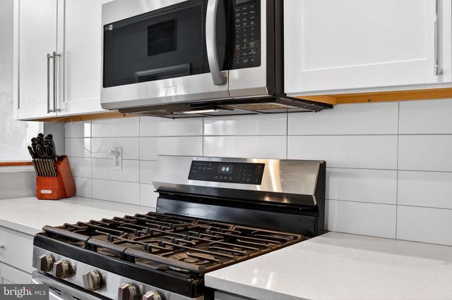 7 E FORT AVE, Baltimore, MD 21230