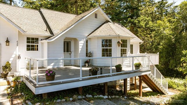620 Coronado Avenue, Coupeville, WA 98239