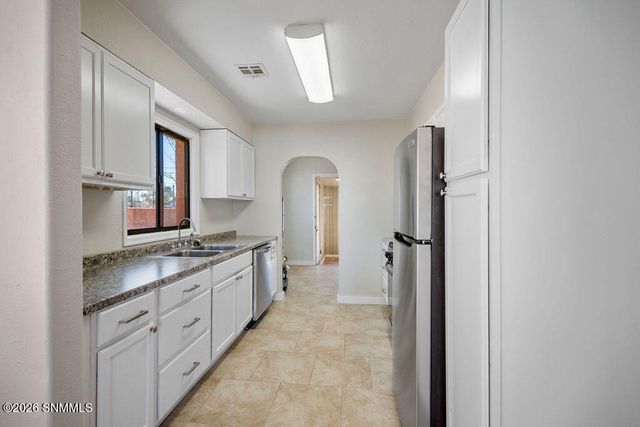 320 E 7th Street, Lordsburg, NM 88045