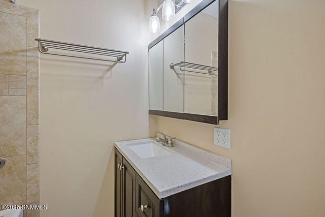 320 E 7th Street, Lordsburg, NM 88045