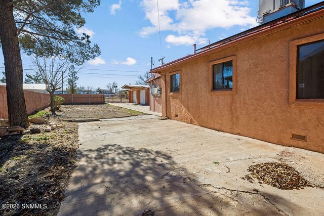 320 E 7th Street, Lordsburg, NM 88045