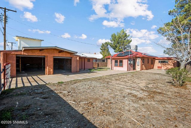 320 E 7th Street, Lordsburg, NM 88045