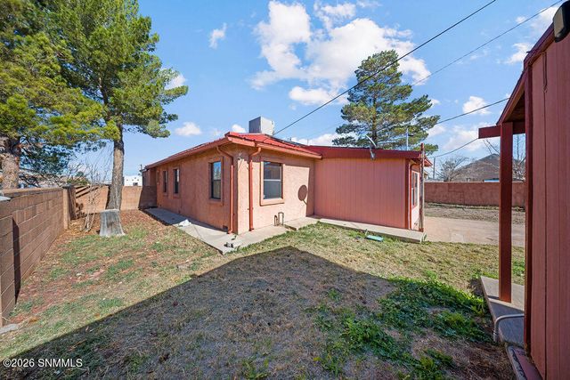 320 E 7th Street, Lordsburg, NM 88045