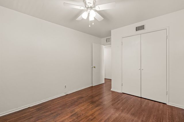 4509 Donnelly Avenue, Fort Worth, TX 76107