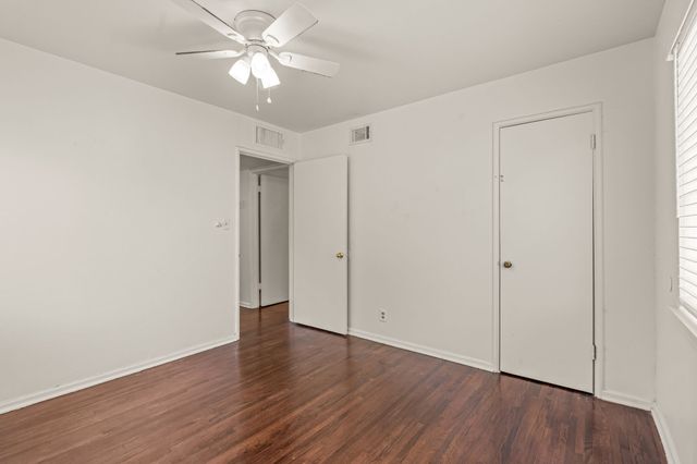 4509 Donnelly Avenue, Fort Worth, TX 76107