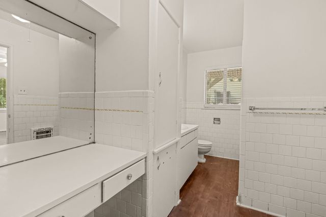 4509 Donnelly Avenue, Fort Worth, TX 76107