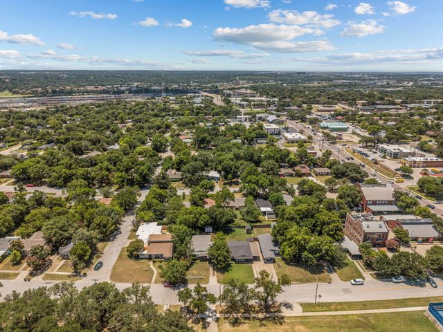 4509 Donnelly Avenue, Fort Worth, TX 76107