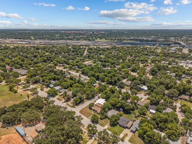 4509 Donnelly Avenue, Fort Worth, TX 76107