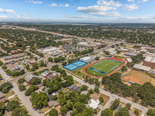 4509 Donnelly Avenue, Fort Worth, TX 76107