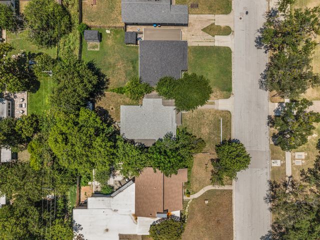 4509 Donnelly Avenue, Fort Worth, TX 76107