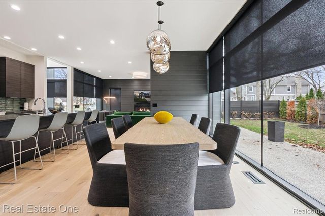 1723 Birmingham Boulevard, Birmingham, MI 48009