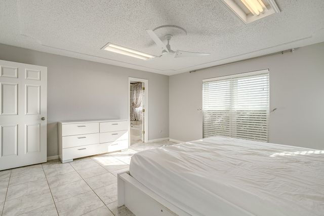 407 Llano Court, Weatherford, TX 76087