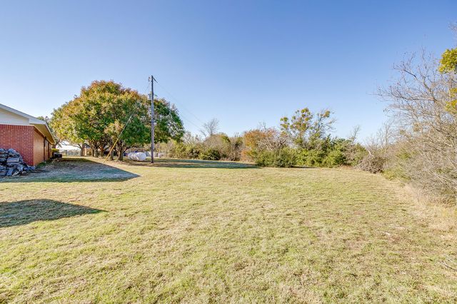 407 Llano Court, Weatherford, TX 76087
