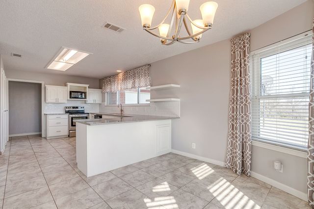 407 Llano Court, Weatherford, TX 76087