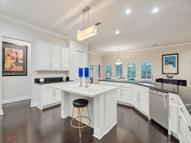 3201 Walker Place, Grapevine, TX 76051