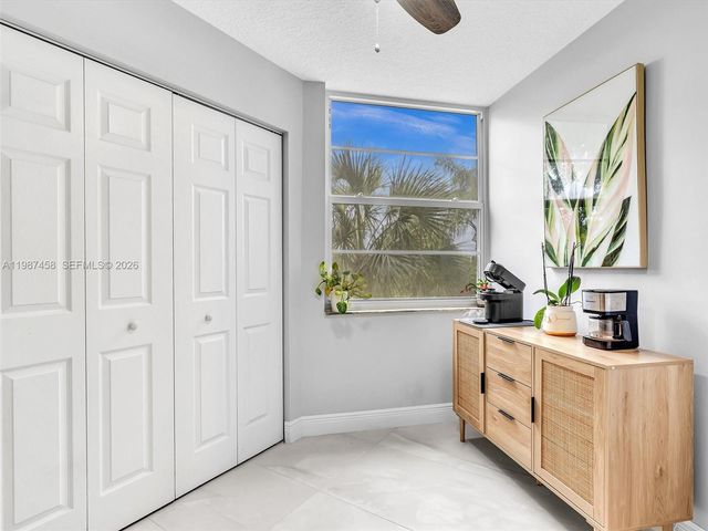 1811 Sabal Palm Dr 307, Davie, FL 33324