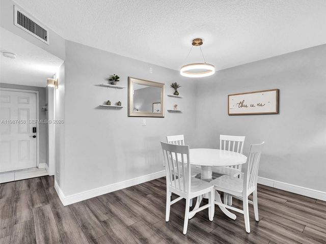 1811 Sabal Palm Dr 307, Davie, FL 33324