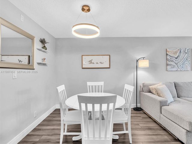 1811 Sabal Palm Dr 307, Davie, FL 33324