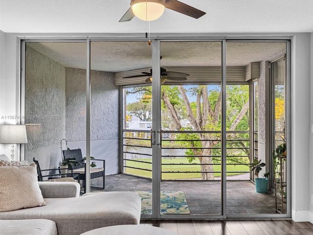 1811 Sabal Palm Dr 307, Davie, FL 33324