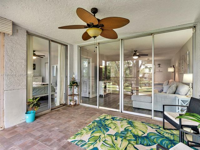 1811 Sabal Palm Dr 307, Davie, FL 33324