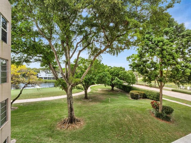 1811 Sabal Palm Dr 307, Davie, FL 33324