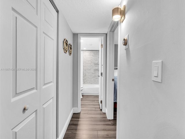 1811 Sabal Palm Dr 307, Davie, FL 33324