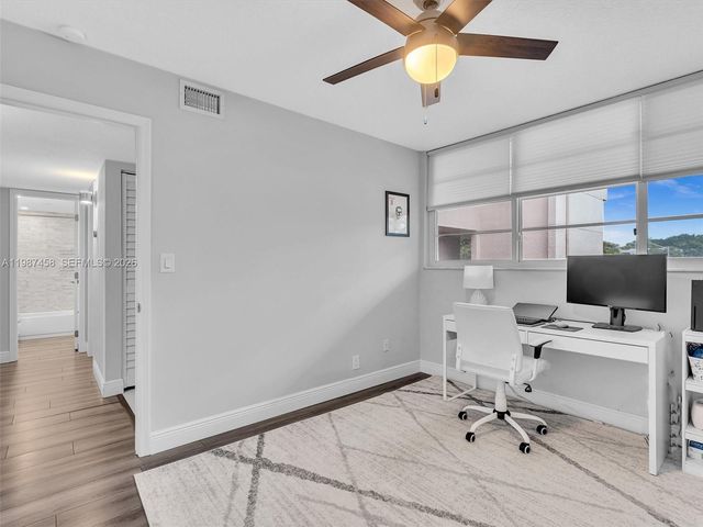 1811 Sabal Palm Dr 307, Davie, FL 33324