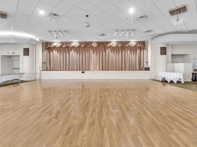 1811 Sabal Palm Dr 307, Davie, FL 33324