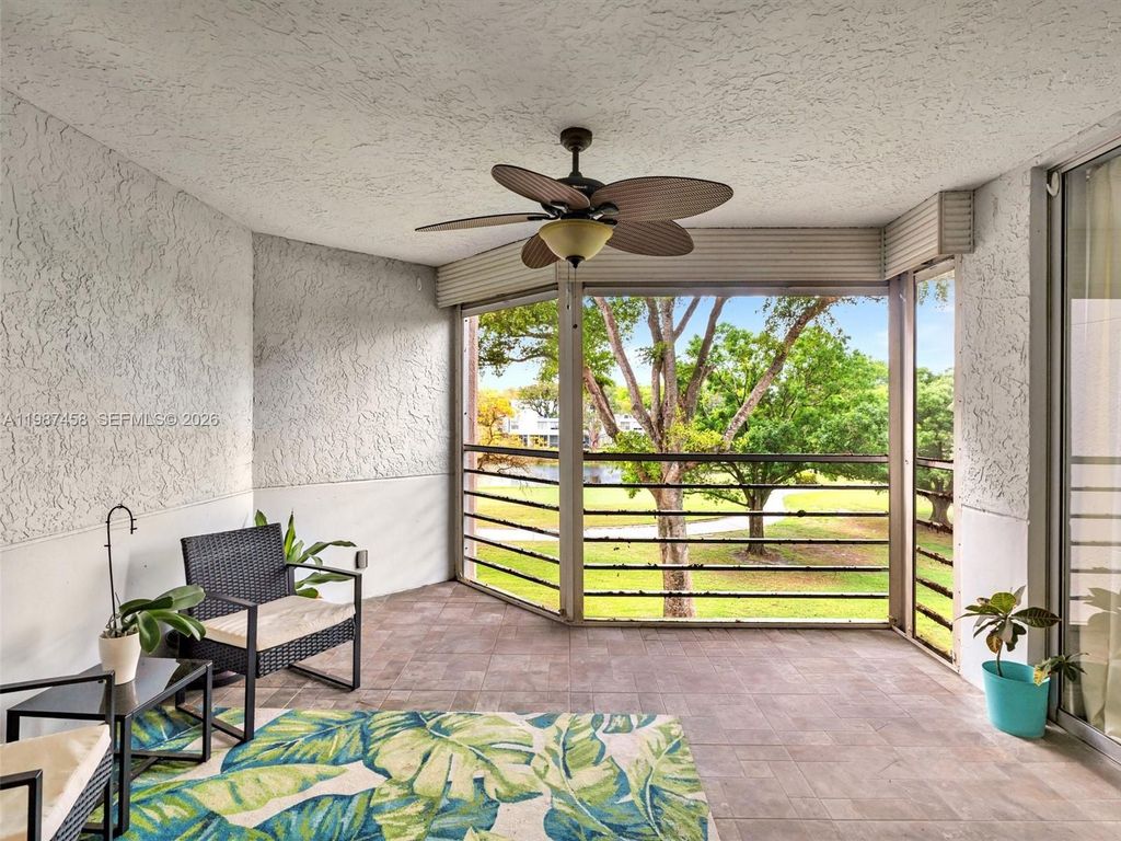 1811 Sabal Palm Dr 307, Davie, FL 33324