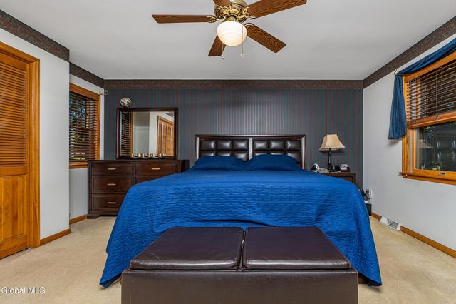 3 Buckingham Court, Clifton Park, NY 12065