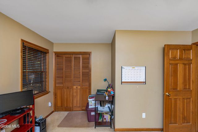 3 Buckingham Court, Clifton Park, NY 12065