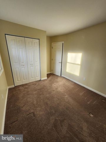 33 OLD RED LION RD, Southampton, NJ 08088