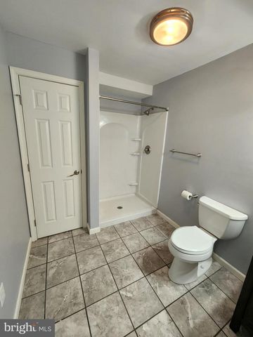 33 OLD RED LION RD, Southampton, NJ 08088