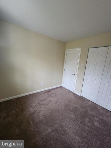 33 OLD RED LION RD, Southampton, NJ 08088